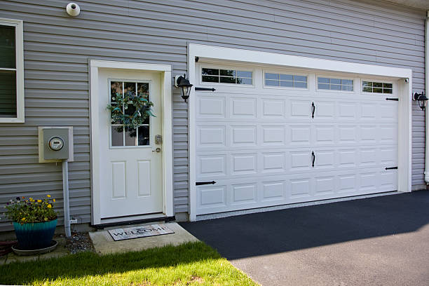 24/7 Emergency Garage Door Panel Replacement experts in Rimersburg, PA